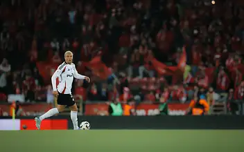 Legia Warszawa wygrywa z Widzewem