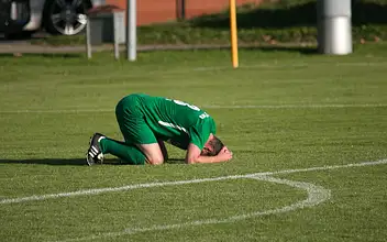 Legia transfery: Najciekawsze ruchy na rynku 2025