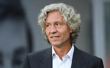 Legia Warszawa – Struktura, właściciele i kulisy klubu