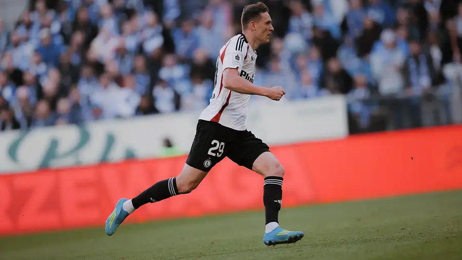 legia pokonana przez lecha poznań: 0:4