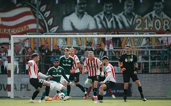 Cracovia sensacyjnie pokonuje Legię 3:1