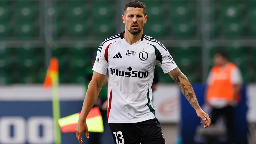 Wszołek po remisie z Rakowem: Legia musi wygrywać