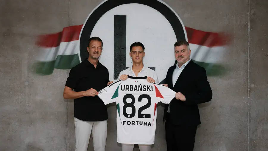 Kacper Urbański dołącza do Legii Warszawa