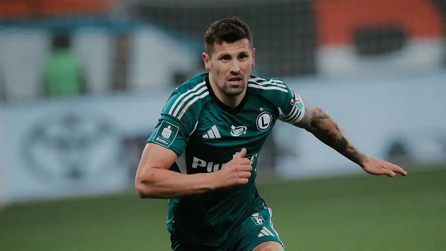 Kontuzje Recy i Wszołka w meczu Legia-Widzew